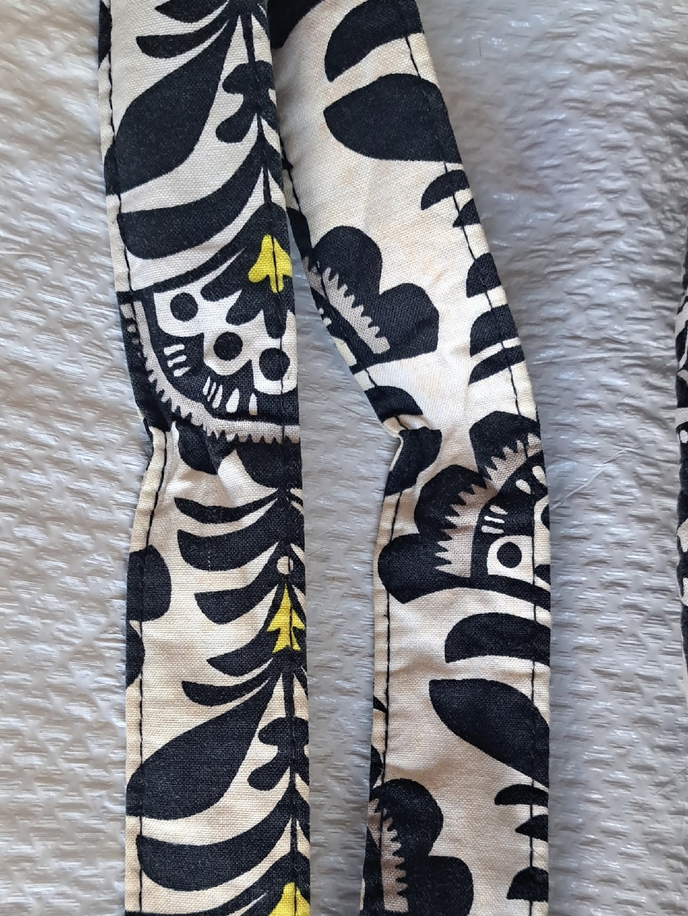 Vera Bradley Black & White Quilted Purse - Picture 7 of 9